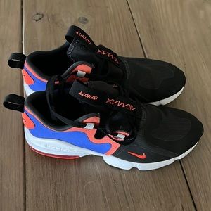 Nike Air Max Infinity shoes